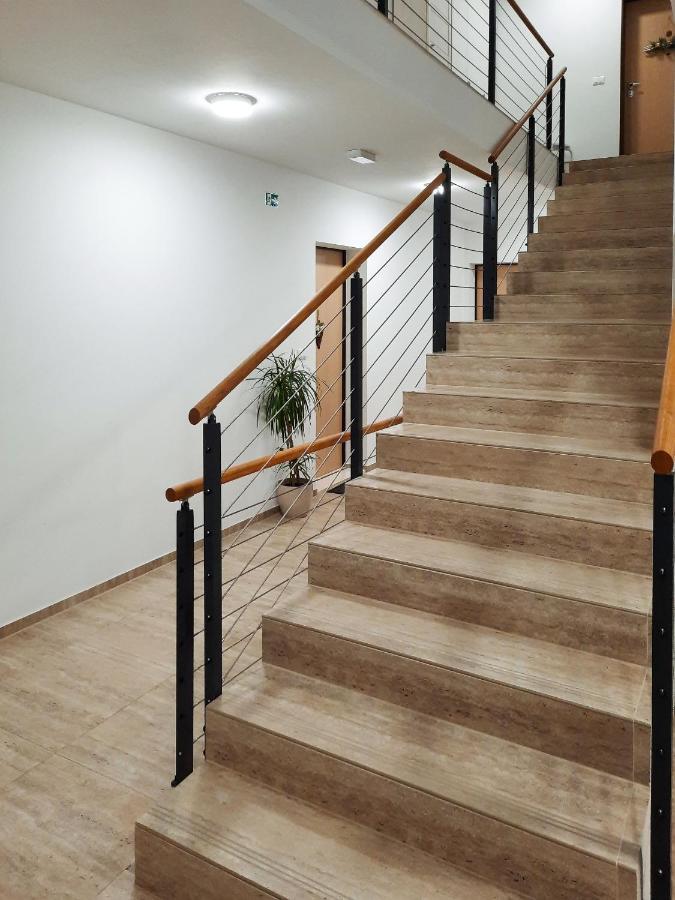 Enjoy Pula - New Apt With Terrace And Free Parking Garage Eksteriør billede